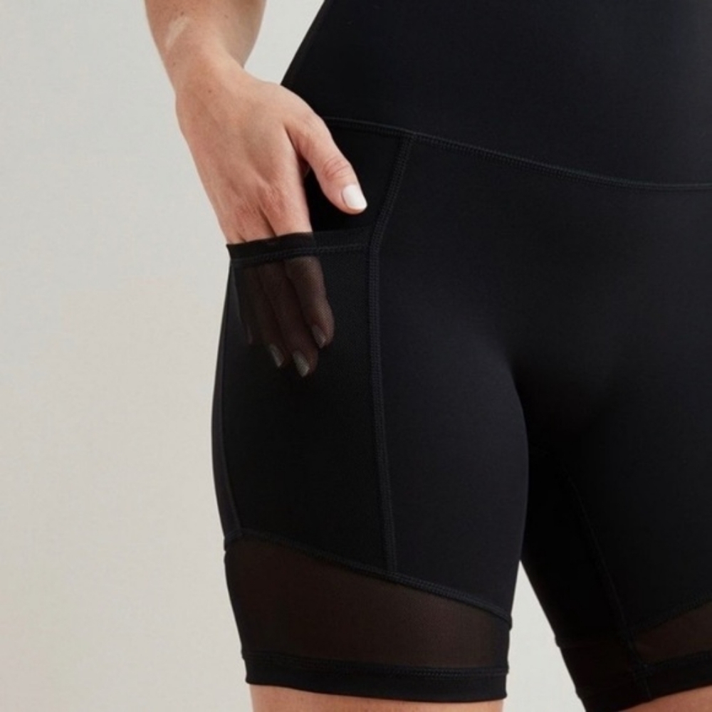 Aerie Move mesh high-waisted bike shorts